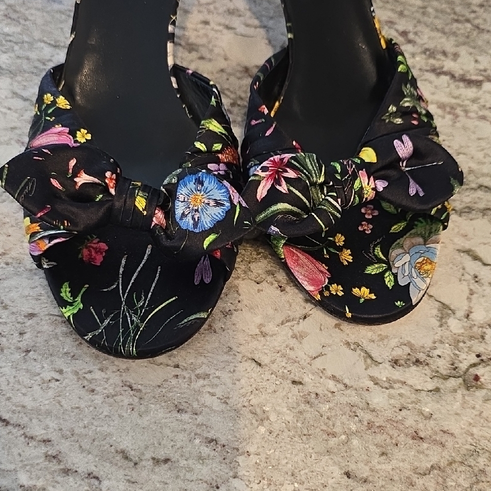 Gucci Black Floral Women's Mules - Picture 6 of 6